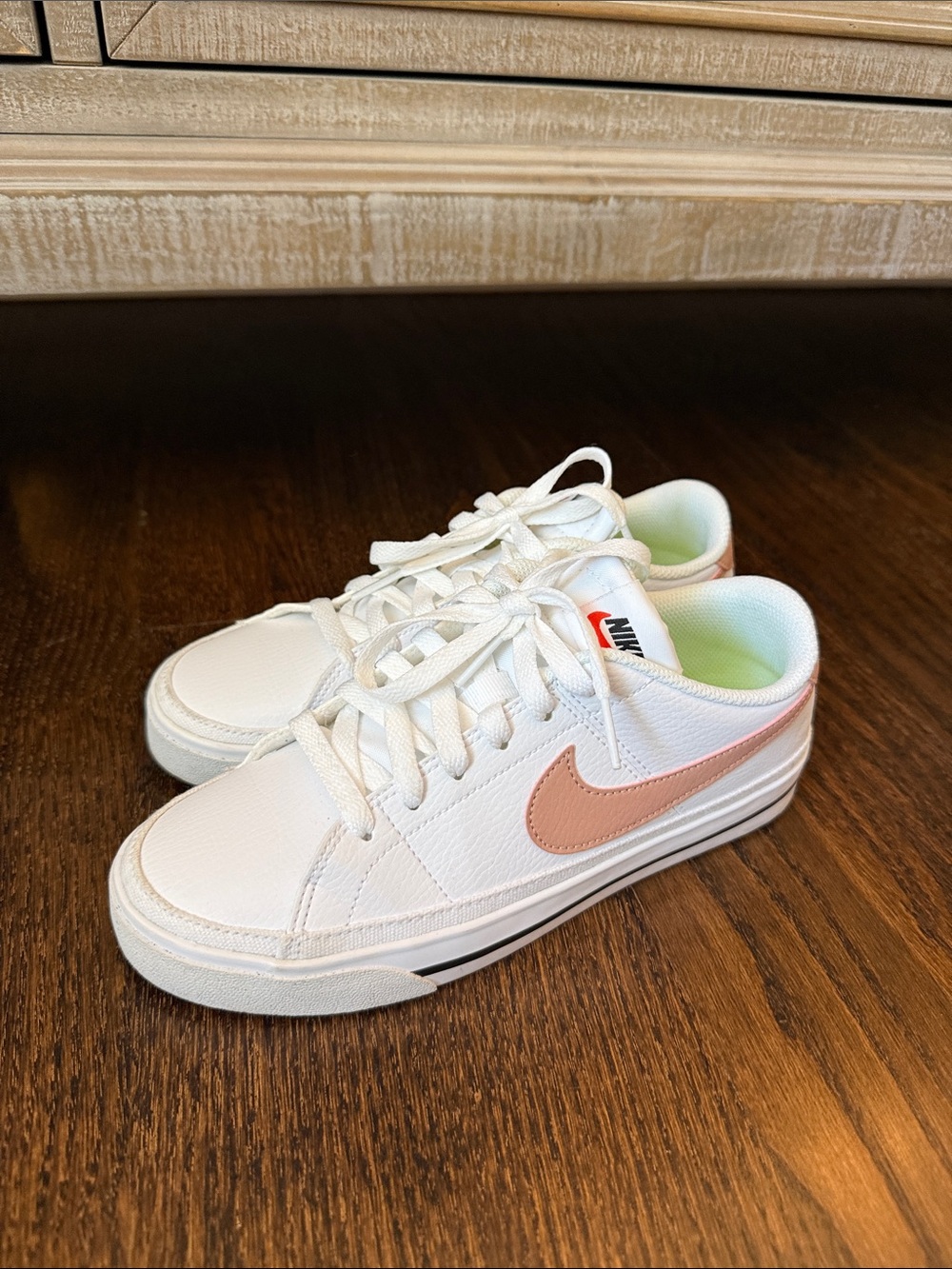 Nike Women’s White Sneakers with Peach Swoosh - Picture 2 of 5